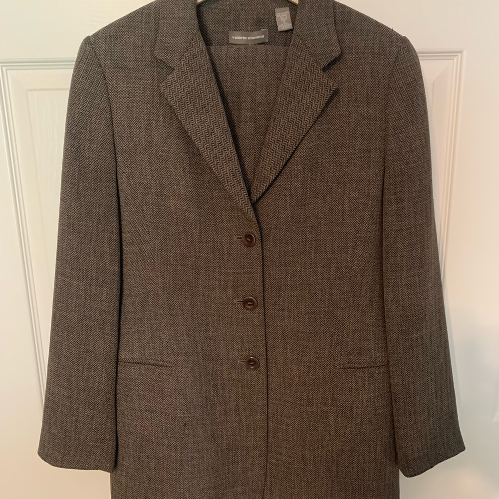 Women’s Pants Suit